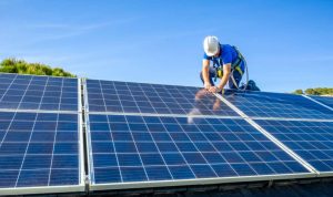 Installation et mise en production des panneaux solaires photovoltaïques à La Plaine-sur-Mer